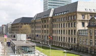Tag der Offenen Tür am Samstag im Regierungsviertel