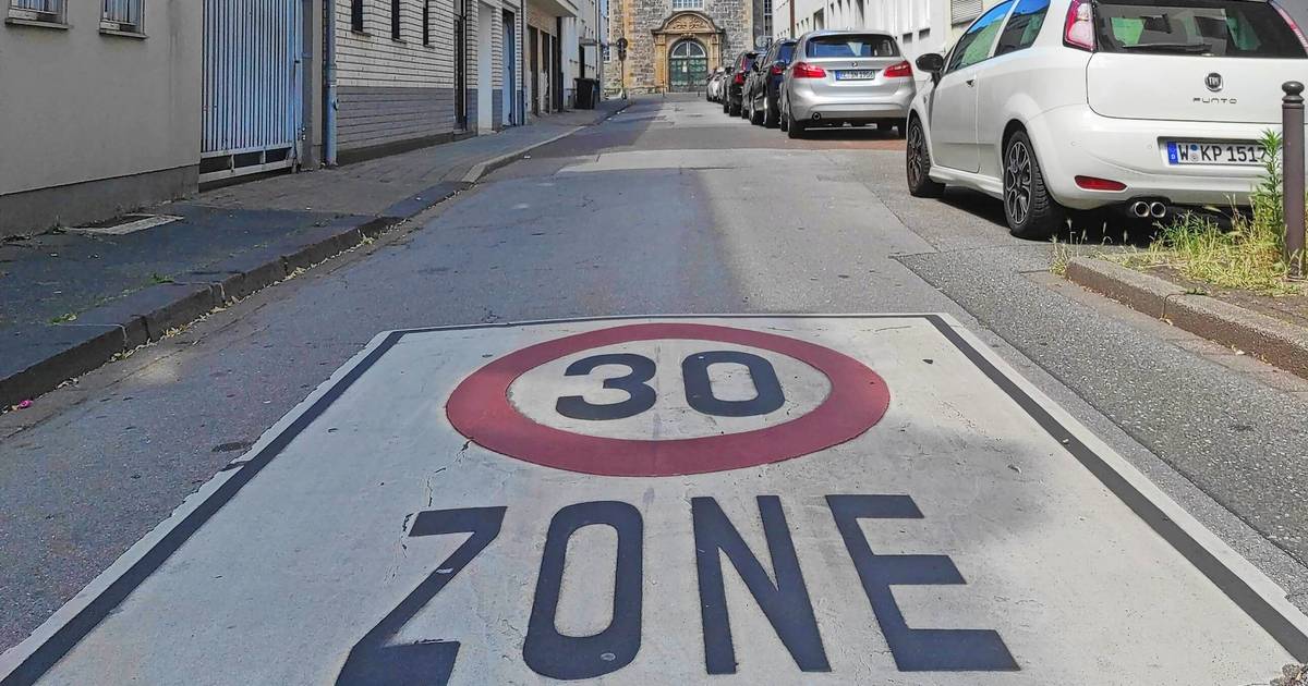 Ratsmehrheit lehnt mehr Tempo 30 in Wuppertal ab
