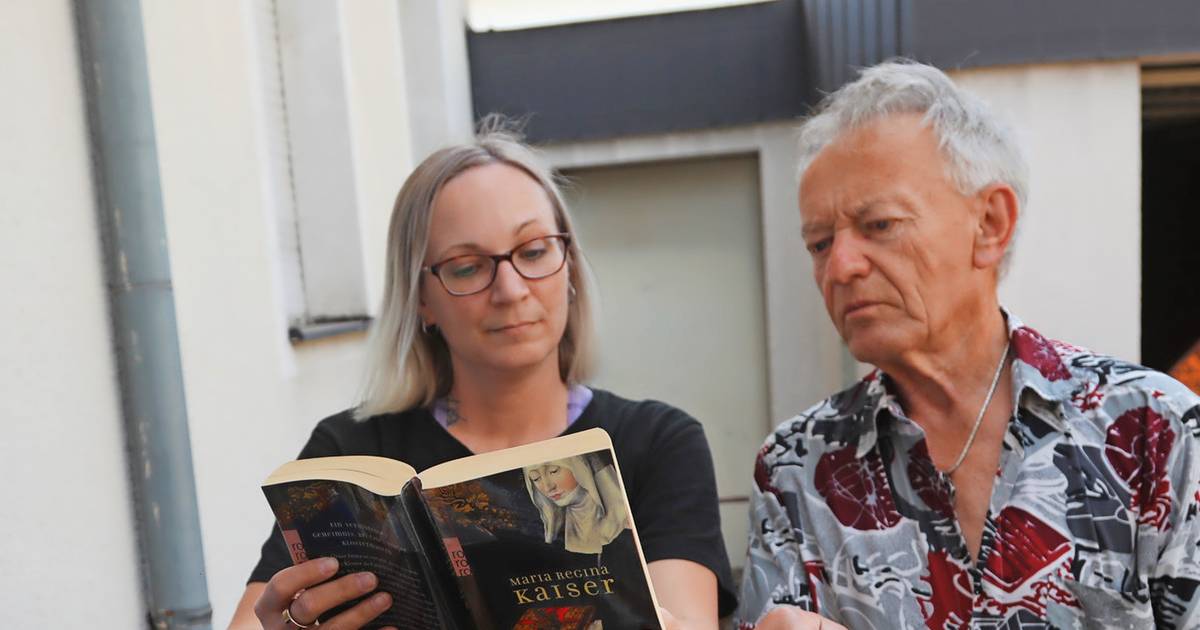 Bücherei geschlossen – hunderte Bücher landen auf Müll