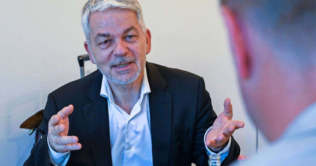 Carlo Masala über Aufrüstung und Bedrohungsszenarien