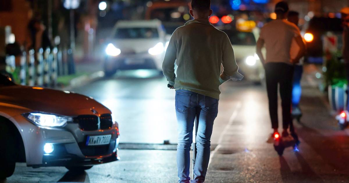Viele E-Scooter-Fahrer in Wuppertal ignorieren Regeln: Mehr als 400 Verfahren