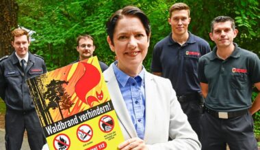 Erstes Schild gegen Waldbrandgefahr in Wuppertal