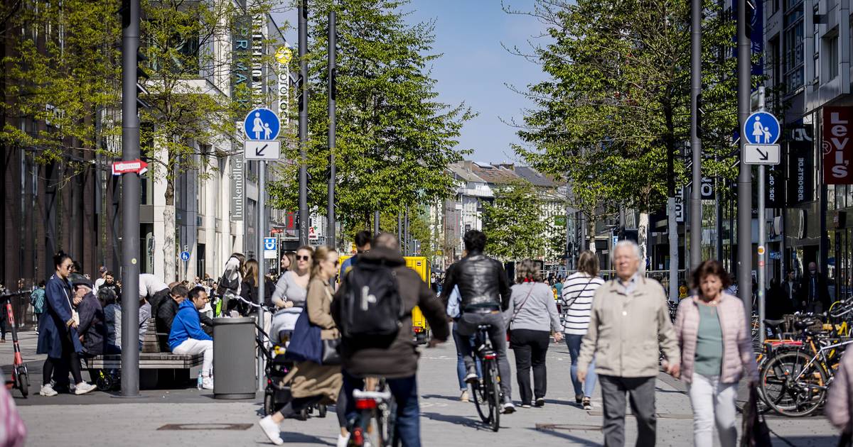 IHK fordert Schadowstraße als Fußgängerzone