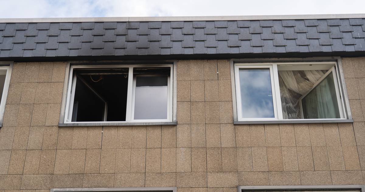 Anwohner löschen Wohnungsbrand in Wuppertal