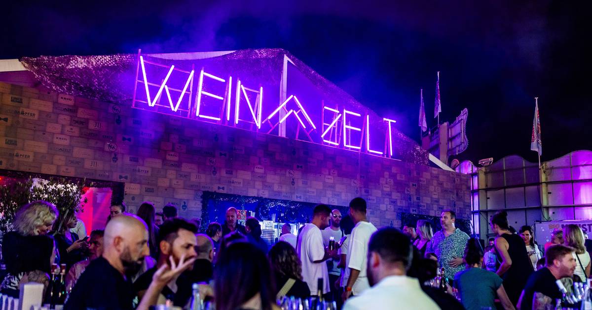 Das neue Weinzelt auf der Kirmes