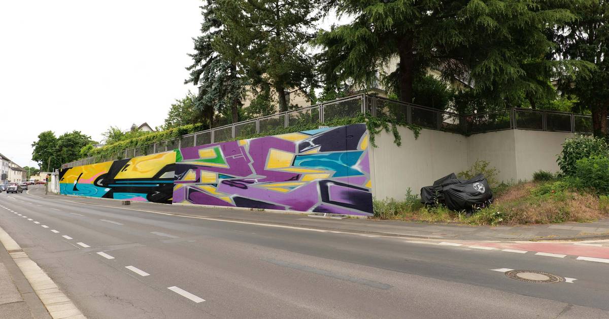 In Limperich gibt es Streit um Graffiti-Kunst an Mauer