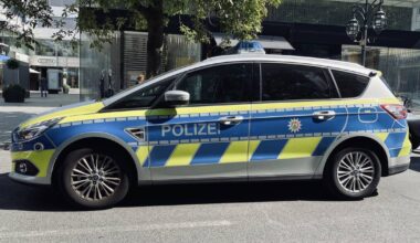 Unfall zwischen Auto und Bahn