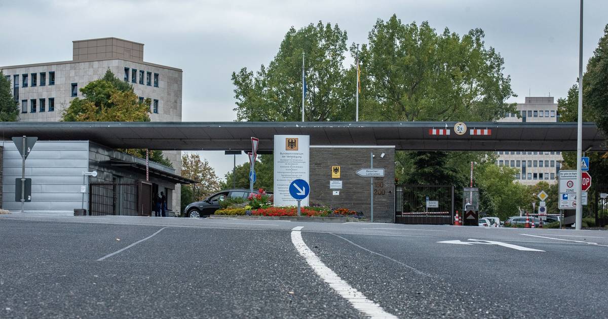 Verteidigungsministerium Bonn: Alarm durch Eindringling