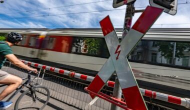 Bonn: 14 Bahnübergänge - Schrankenanlagen, Ampelsignale, Rechtliches