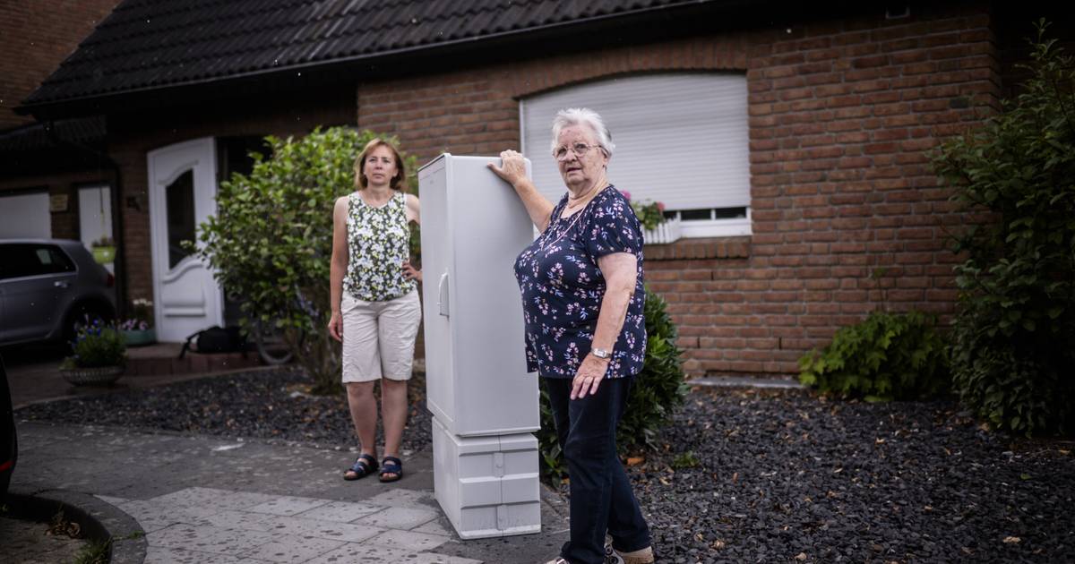 Plötzlich steht ein Kasten vor dem Küchenfenster