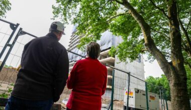 Problemhaus bleibt stehen: Sprengung Weißer Riese Duisburg