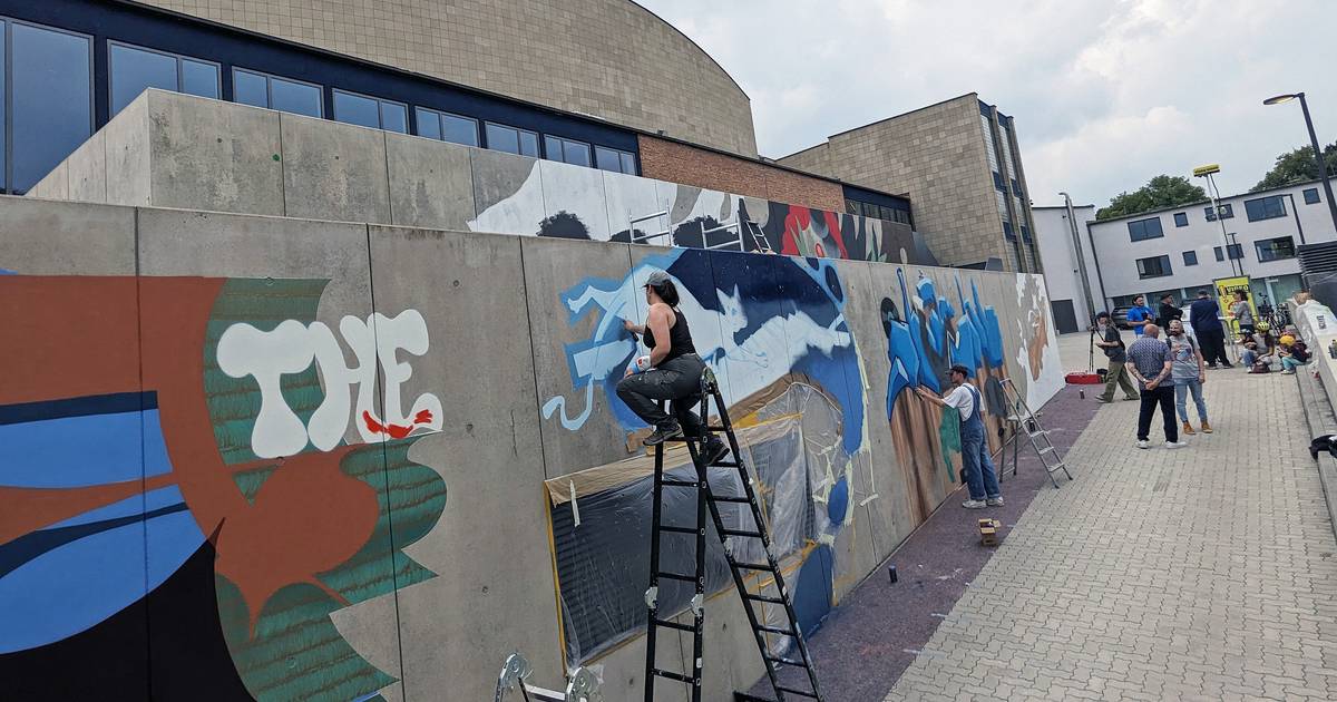 Graffiti von lokalen und internationalen Künstlern