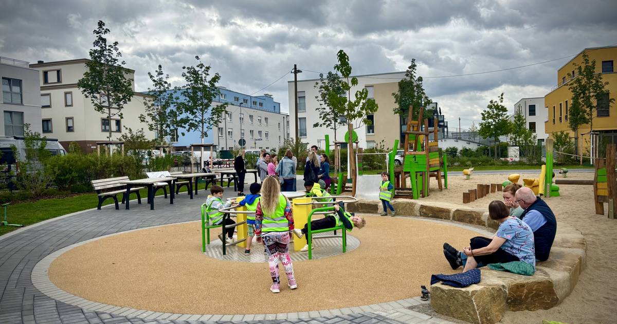 neuer Spielplatz Cottbusser Straße eröffnet