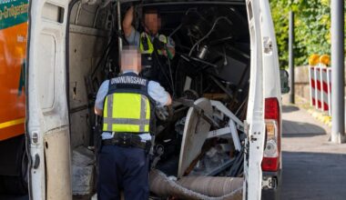 Sperrmüllsammler flüchtet vor Kontrolle in Wuppertal