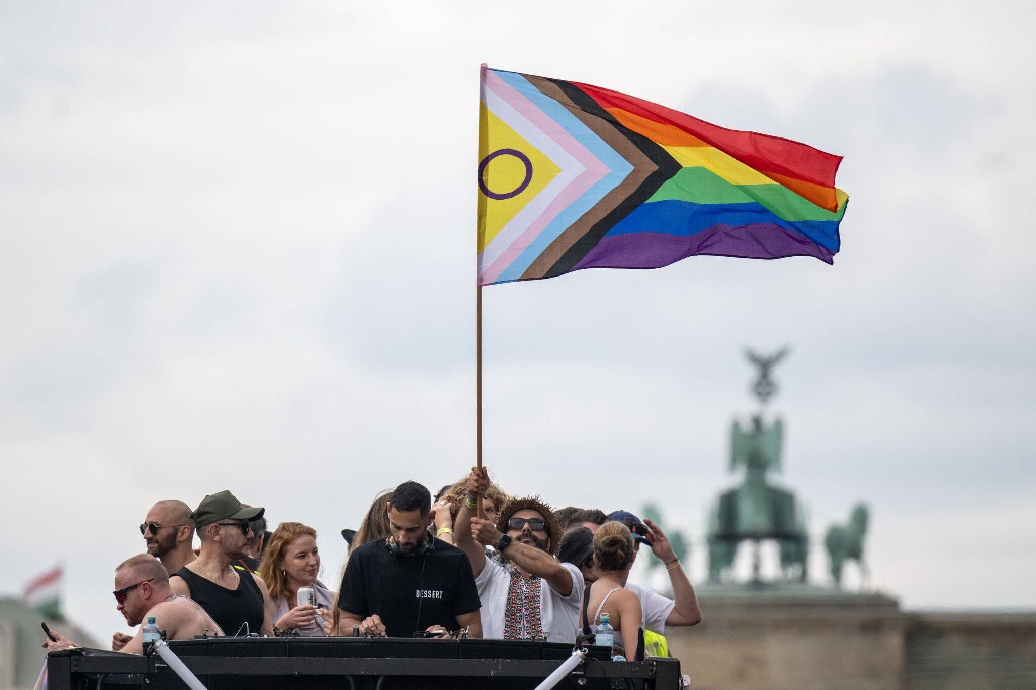  Tausende wollen in Berlin beim CDS ein Zeichen für Vielfalt setzen. 