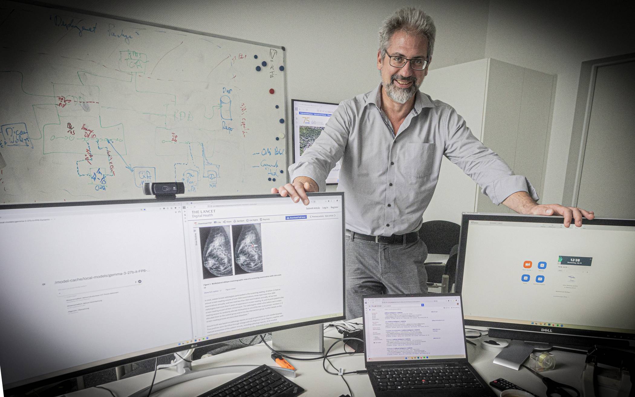 Dr. Sven Zenker ist Ärztlicher Leiter der Stabsstelle Medizinisch-Wissenschaftliche Technologieentwicklung und -koordination (MWTek) am Universitätsklinikum Bonn.