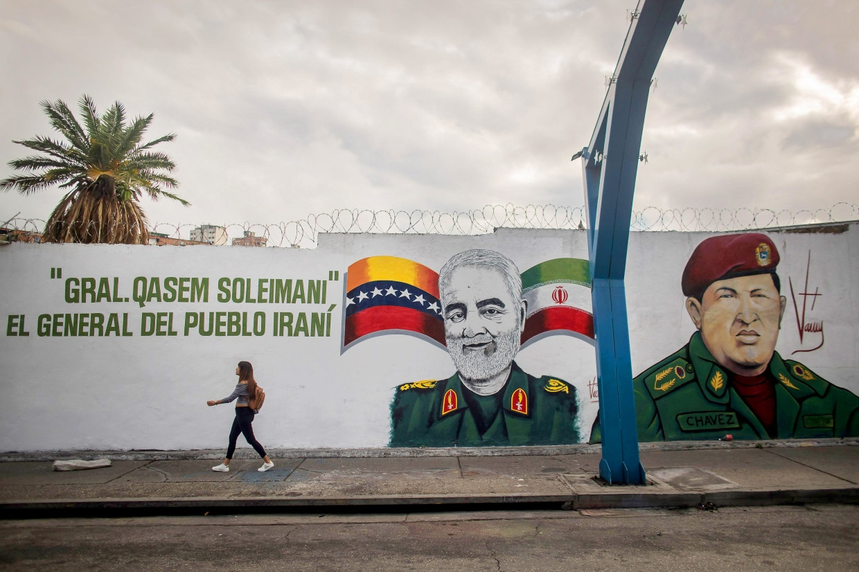 Wandmalerei in Caracas: Der einstige Anführer der Al-Quds-Brigaden, Qassem Soleimani, neben dem  ehemaligen venezolanischen Präsidenten Hugo Chávez