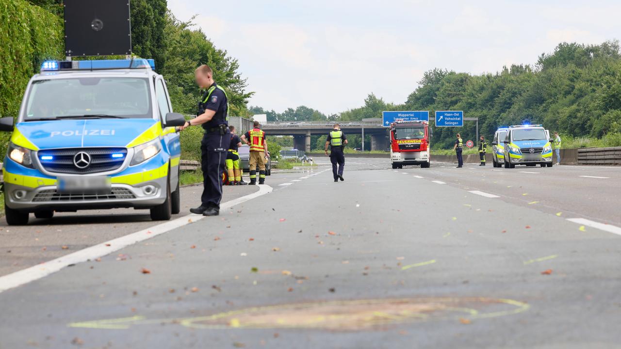 Nordrhein-Westfalen: Unfall auf A 46 bei Wuppertal: Schwer verletzter Motorradfahrer