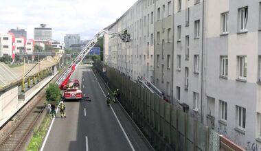 Nordrhein-Westfalen: A40 in Essen wegen Feuerwehreinsatz gesperrt