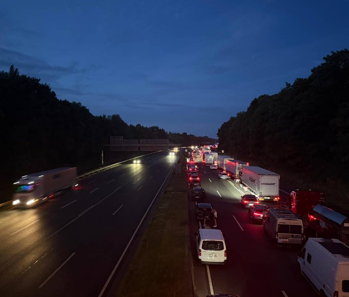 Autobahn 1 Richtung Dortmund zurzeit gesperrt