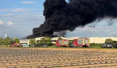 UPDATE: Großbrand in Swisttal-Ollheim komplett gelöscht