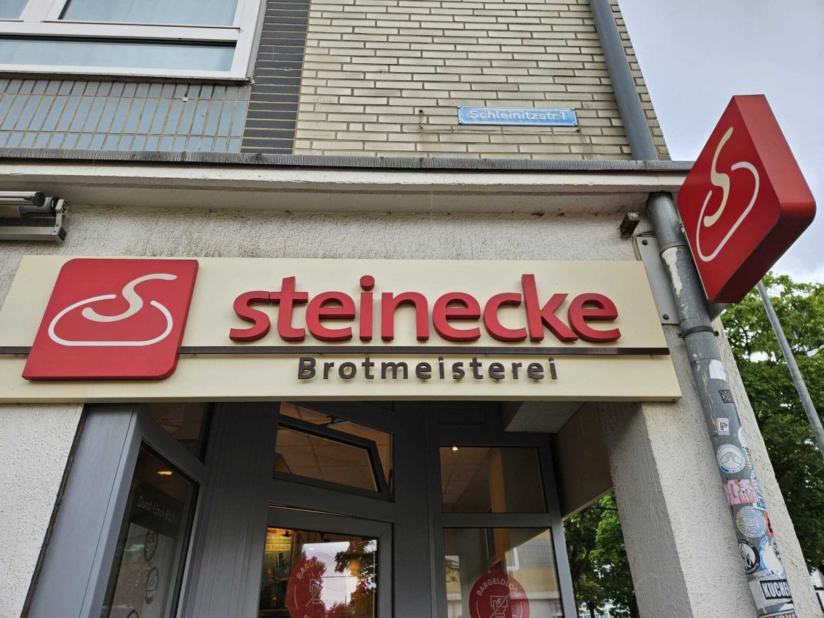 Braunschweig: Steinecke-Filiale verbannt Bargeld! "Lächerlich und peinlich"