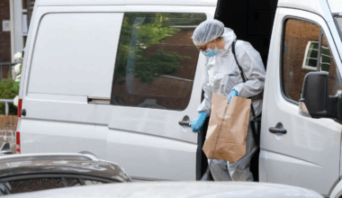 Frau und Mann sterben in Hamburg