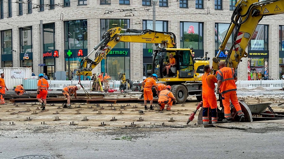 Arbeiten an Großbaustelle Postplatz im Plan