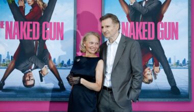 Pamela Anderson und Liam Neeson bei der "Die nackte Kanone"-Premiere in New York City.