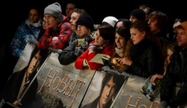Fans bei Premiere eines Hobbit-Films