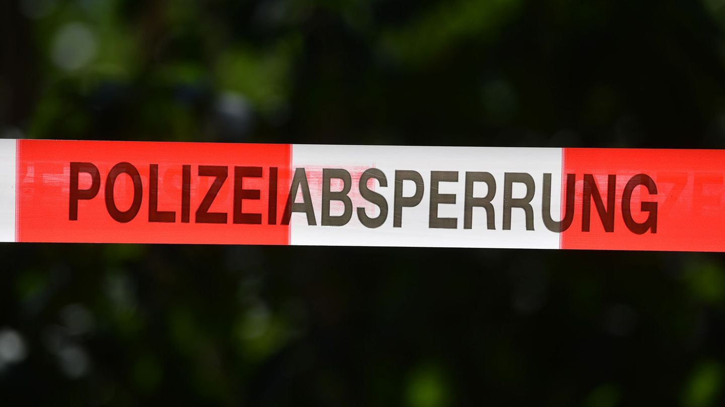 Die Frau starb nach der Messerattacke. (Symbolbild) Foto: Hendrik Schmidt/dpa