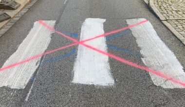 Posse in Dresden: Ein Zebrastreifen kam – und wurde wieder gestrichen | Politik