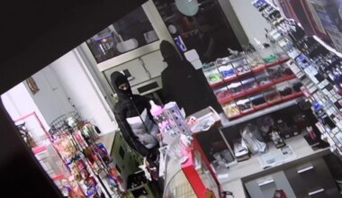 Wuppertal - Kioskbesitzer schließt Bewaffnete ein - Panorama