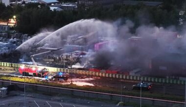 Brand in Hamburg: Feuer im Hafen! Lachgas-Explosionen lösten Inferno aus | Regional