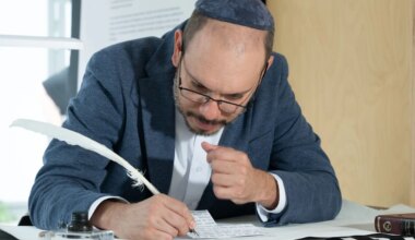 Jüdische Kultur - Auftakt für Thora-Projekt in Dresden - Schrift entsteht live - Gesellschaft