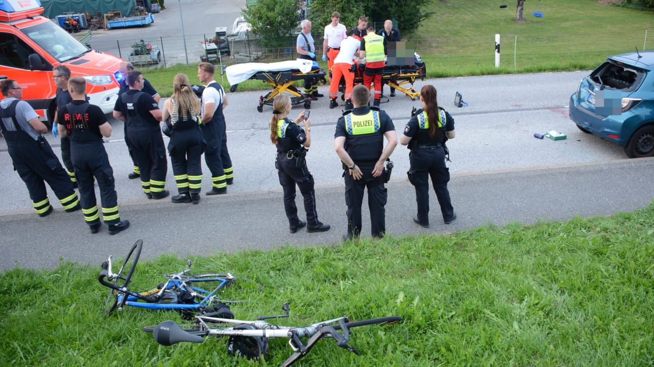 Hamburg: Warum Rennradfahrer immer wieder in parkende Autos rasen | Regional