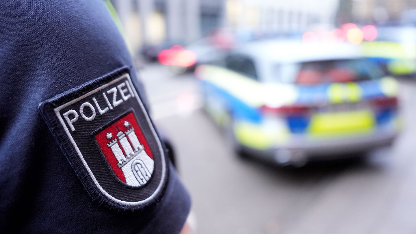 Die Dienstwaffe wurde noch nicht gefunden. (Symbolbild) Foto: Marcus Brandt/dpa