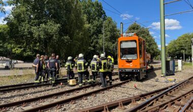Schienenschleifwagen in Bielefeld wieder entgleist