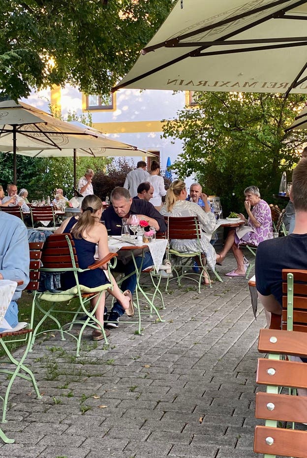 Typisch bayrisch: Der Biergarten.