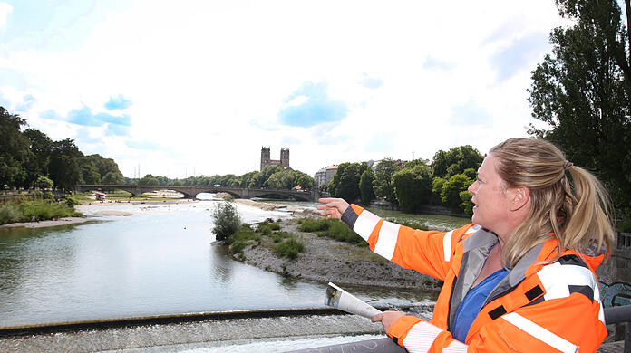 Daniela Schaufuß weiß, wie man Hochwasserschutz an der Isar organisiert. Die AZ hat mit ihr einen Rundgang unternommen.