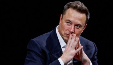 Damit er 2 Jahre Chef bleibt: Tesla verspricht Musk 25 Milliarden | Geld