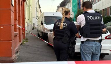Die drei Täter flüchteten laut Polizei. Foto: Justin Brosch/dpa