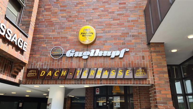 Nach 48 Jahren war es vorbei: So geht es jetzt im alten Café Guglhupf weiter