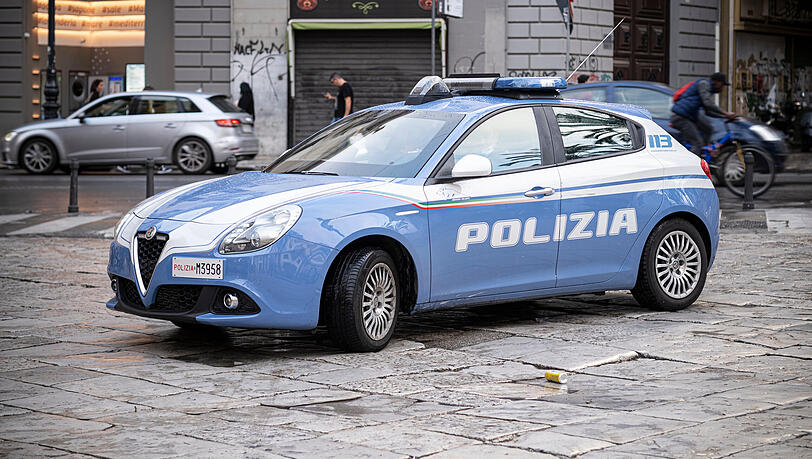 Er saß schon im Knast: Berüchtigter Miet-Betrüger aus München trickst Italien-Polizei aus und flieht