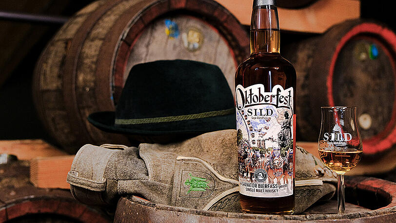 Die Wiesn in der Whisky-Flasche.