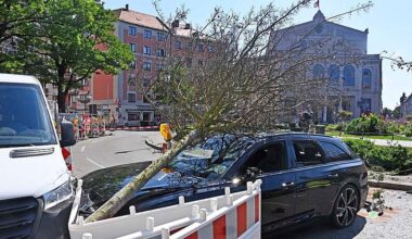 Schwerer Unfall in München: Auto fährt über Gärtnerplatz