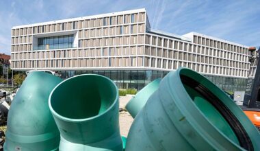 Münchner Justizzentrum: Garagen-Einfahrt für Gefangenentransporte zu schmal