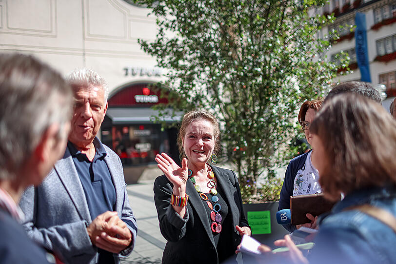 150 Bäume wollen OB Dieter Reiter (SPD) und Baureferentin Jeanne-Marie Ehbauer (Grüne) in der Altstadt pflanzen. Doch es gibt ein Problem: Der Stadt geht das Geld aus.
