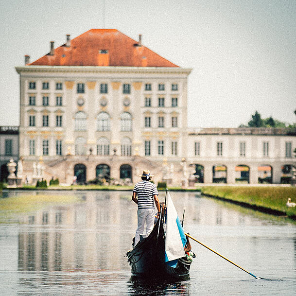 Wie in Venedig: die Gondelfahrt im Schlosspark