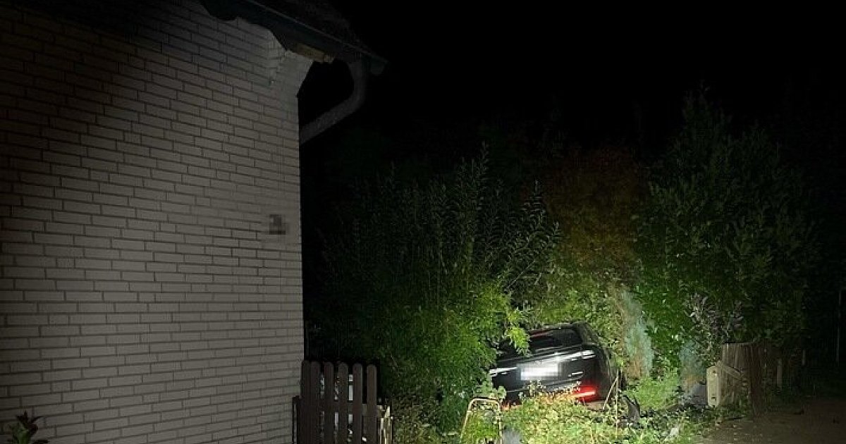 Sekundenschlaf endet im Vorgarten | nw.de